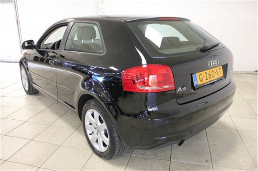 Audi A3 Sportback - 1.6 Attraction Business Edition / ALCANTARA / PDC / LMV 16'' - 1