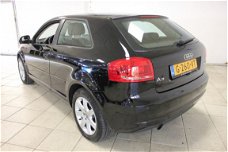 Audi A3 Sportback - 1.6 Attraction Business Edition / ALCANTARA / PDC / LMV 16''