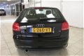 Audi A3 Sportback - 1.6 Attraction Business Edition / ALCANTARA / PDC / LMV 16'' - 1 - Thumbnail