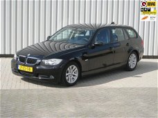 BMW 3-serie Touring - 318i Business Line NAVIGATIE i drive