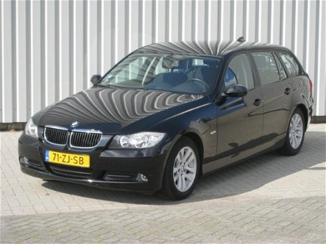 BMW 3-serie Touring - 318i Business Line NAVIGATIE i drive - 1