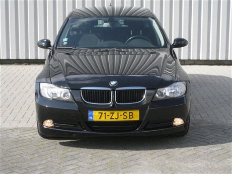 BMW 3-serie Touring - 318i Business Line NAVIGATIE i drive - 1