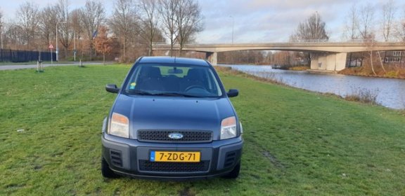 Ford Fusion - 1.4-16V Champion - 1