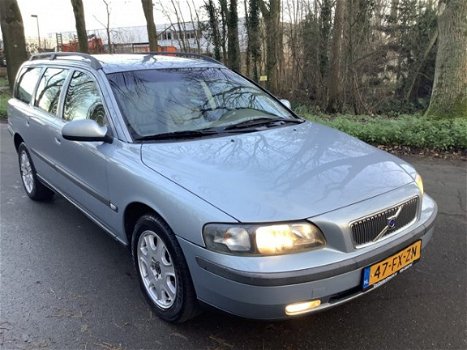 Volvo V70 - 2.4 T AWD |AUT|AIRCO|YOUNGTIMER|4X4| - 1