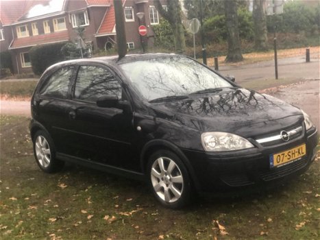 Opel Corsa - 1.2-16V Silverline airco nieuweapk 2006 rijdt super zuinig - 1