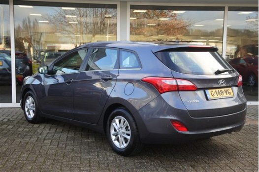 Hyundai i30 - VISION 1.6 Sportvelgen | Automaat | - 1