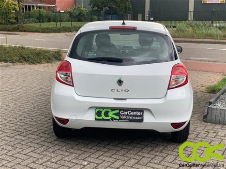 Renault Clio - 1.2 16V Yahoo Airco, 5deurs, APK - 1