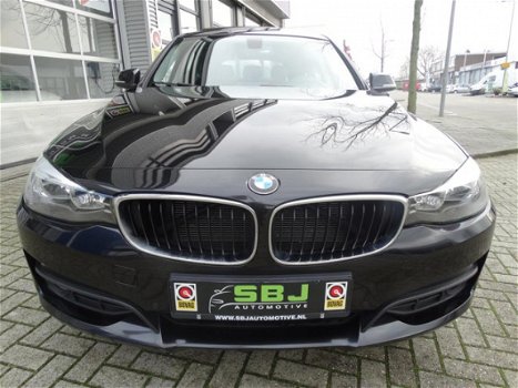 BMW 3-serie Gran Turismo - 320d GT high executive Aut. Pano - 1