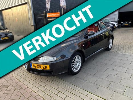 Alfa Romeo GT - 1.9 JTD Distinctive 1e Eigenaar NAP APK 1 Jaar - 1