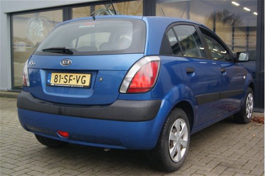 Kia Rio - 1.4 L 5deurs - 1