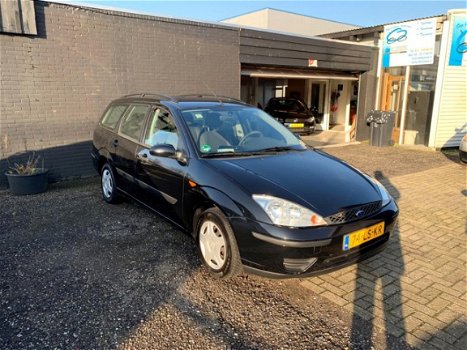 Ford Focus Wagon - 1.4-16V Centennial 2de eigenaar airco nieuwe apk - 1