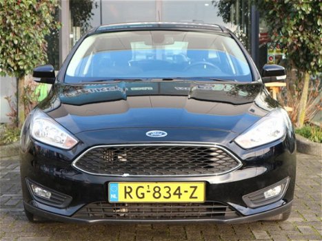 Ford Focus Wagon - 1.5 TDCI Lease Edition AUTOMAAT NAVI CLIMA - 1