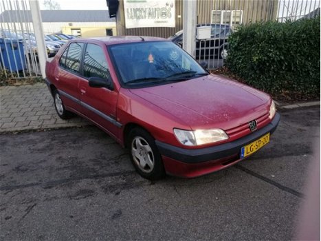 Peugeot 306 - 1.8 ST Comfort NIEUWE APK - AUTOMAAT - 1