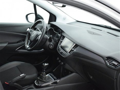 Opel Crossland X - 1.2T 110pk Innovation | Navi | Parkeersensoren en camera - 1
