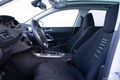 Peugeot 308 SW - 2.0 BlueHDI 150pk Automaat Allure Navigatie/LED/Massage/Denon audio - 1 - Thumbnail