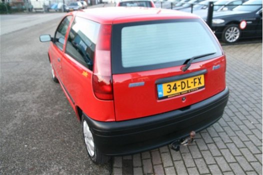 Fiat Punto - 1.1 55 S Jaar APK - 1