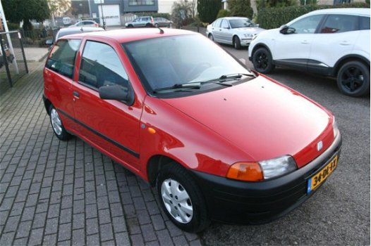 Fiat Punto - 1.1 55 S Jaar APK - 1