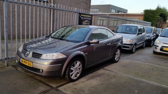 Renault Mégane coupé cabriolet - 2.0-16V Privilège Luxe / Panoramadak / Clima / Nieuwe APK - 1