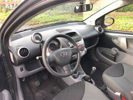 Toyota Aygo - 1.0-12V Airco Nieuwe APK 09-12-2020 - 1