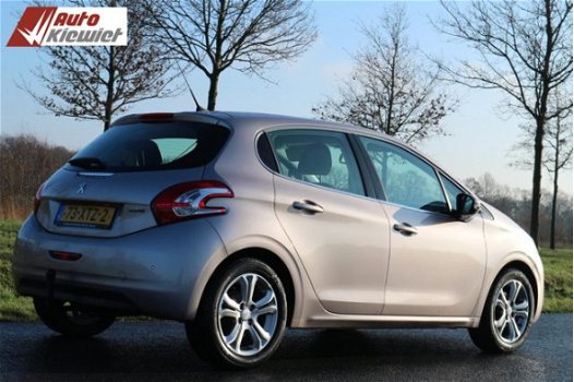 Peugeot 208 - 1.2 VTi Allure |Parkeerhulp|Navi|Climate Control - 1