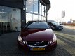 Volvo V60 - 2.0T Momentum Navigatie | Cruise control | Climate control | Afneembare trekhaak | - 1 - Thumbnail