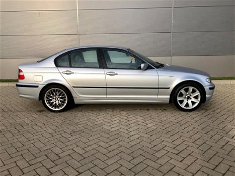 BMW 3-serie - 318d Black&Silver II 2004 SEDAN - 1