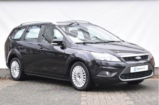 Ford Focus Wagon - 1.8 125PK Limited | Navigatie | Voorruitverwarming | Parkeersensoren - 1