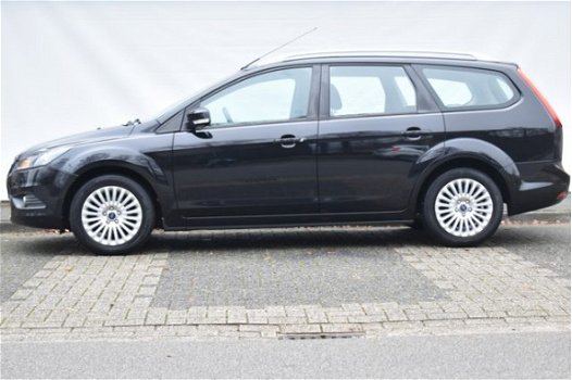 Ford Focus Wagon - 1.8 125PK Limited | Navigatie | Voorruitverwarming | Parkeersensoren - 1