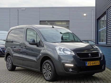 Peugeot Partner - 1.6 D 100PK, TREKHAAK, 3ZITSBANK, NAVIGATIE, PARKEERSENSOREN - 1