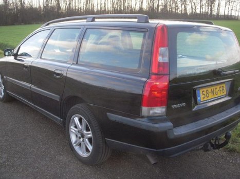 Volvo V70 - 2.4 140PK YOUNGTIMER 3 x evt met derde bankje 7 pers - 1