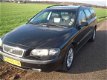 Volvo V70 - 2.4 140PK YOUNGTIMER 3 x evt met derde bankje 7 pers - 1 - Thumbnail