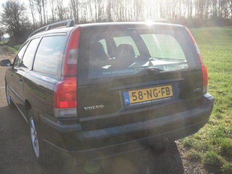 Volvo V70 - 2.4 140PK YOUNGTIMER 3 x evt met derde bankje 7 pers - 1