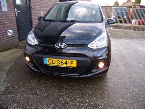 Hyundai i10 - 1.0i i-Motion Comfort - 1