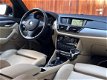 BMW X1 - 2.0d sDrive Business+ M-Pakket in optische nieuwstaat! l Individual Shadow Line l Navi l Hi - 1 - Thumbnail