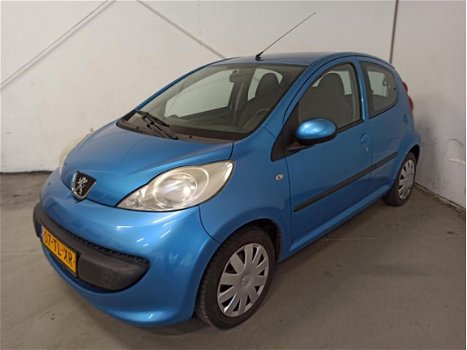 Peugeot 107 - 1.0-12V XS - 1