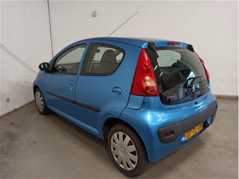 Peugeot 107 - 1.0-12V XS - 1