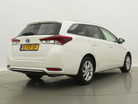 Toyota Auris Touring Sports - 1.8 Hybrid Dynamic Limited - 1