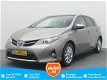 Toyota Auris - 1.8 Hybrid Lease - 1 - Thumbnail