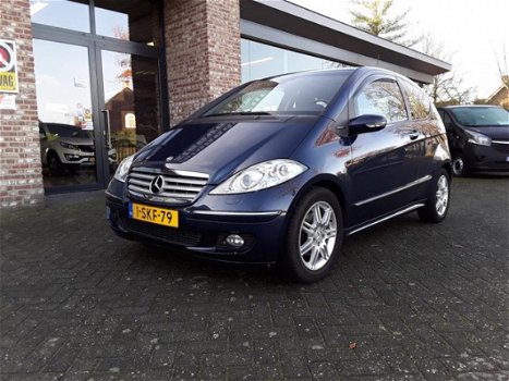 Mercedes-Benz A-klasse - 200 Elegance In Top staat verkerend voertuig met veel opties - 1