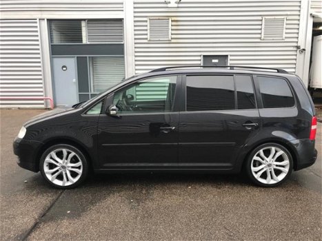 Volkswagen Touran - 2.0 TDI Trendline - 1