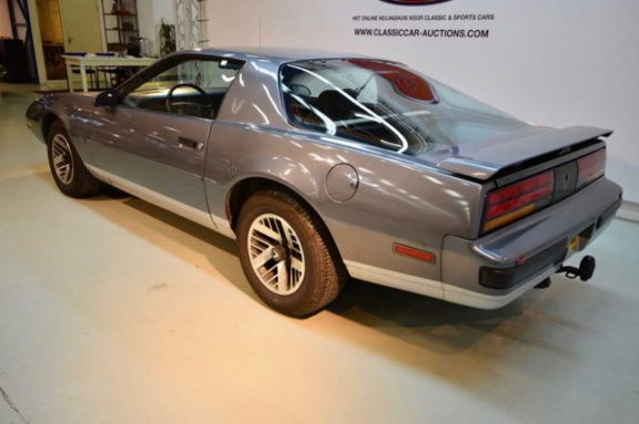 Pontiac Firebird - K6 - Afbeelding 3