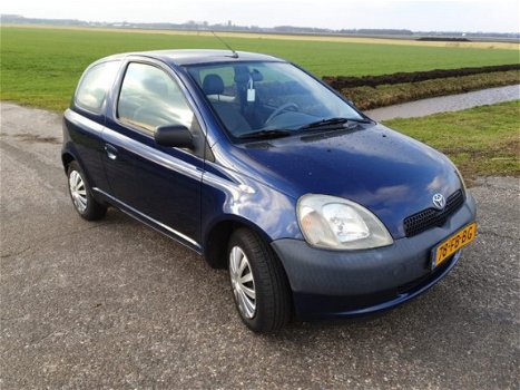 Toyota Yaris - 1.0-16V VVT-i Terra - 1