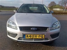 Ford Focus - 1.6-16V Champion Dealer onderhouden 5drs Airco Cruisecontrol APK tot 03-2020