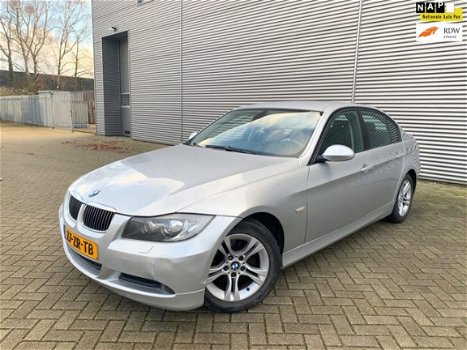 BMW 3-serie - 318i Business Line ✅NAP, 6BAK, NAVI, XENON, PDC, AIRCO, CRUISE - 1