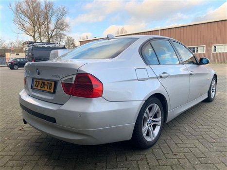 BMW 3-serie - 318i Business Line ✅NAP, 6BAK, NAVI, XENON, PDC, AIRCO, CRUISE - 1