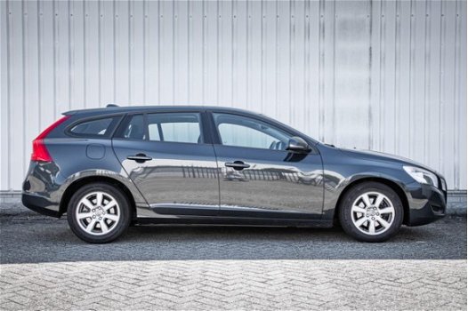 Volvo V60 - 2.0 D3 Business | 5-cilinder| trekhaak| Navigatie - 1