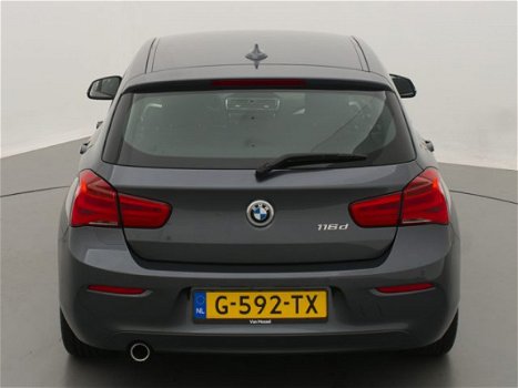 BMW 1-serie - 116pk | PDC | NAVI | ECC | KEYLESS - 1