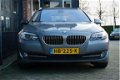 BMW 5-serie Touring - 523 523i High Executive | HEAD-UP | LEDER | GR.NAVI | - 1 - Thumbnail