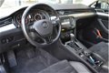 Volkswagen Passat Variant - 1.6 TDI Business Edition R | Panorama dak | Comf. stoelen | Navi | Stoel - 1 - Thumbnail
