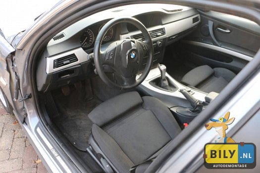 In onderdelen BMW E91 320i '10 TOURING N43 - 2